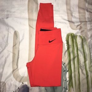 Nike athletic work out pants/leggings